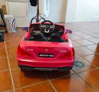 Coche Eléctrico Infantil AMG