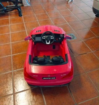 Coche Eléctrico Infantil AMG