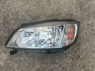 Faro Izquierdo Opel Zafira A 2005
