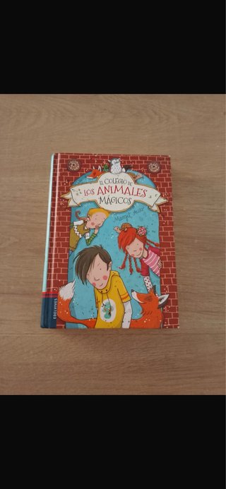 El colegio de los animales mágicos