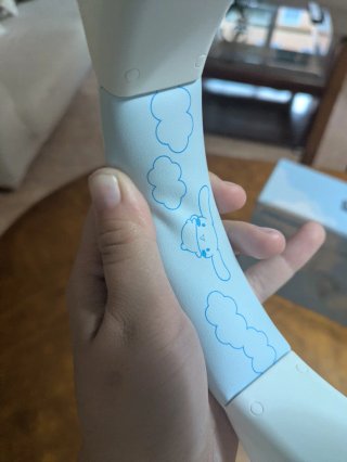 Razer Kraken V4 X Cinnamoroll