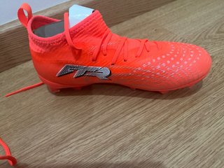 Botas de fútbol Puma talla 33