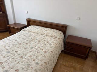 Cama madera con mesillas para colchón 135cm