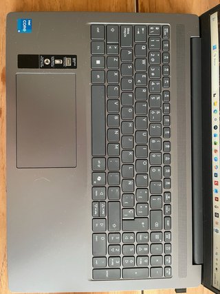 Lenovo IdeaPad Slim 3 i5 13ª Gen 16GB RAM 1TB