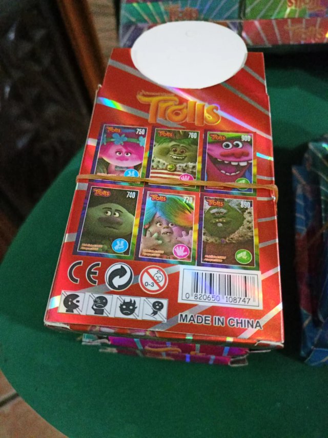 60 Barajas Cartas catetos Trolls