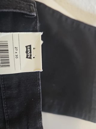 Pantalón vaquero negro mujer