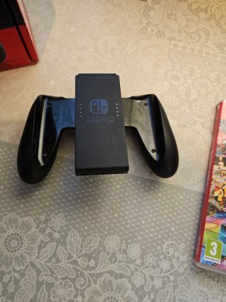 Nintendo Switch + Accessori Gaming