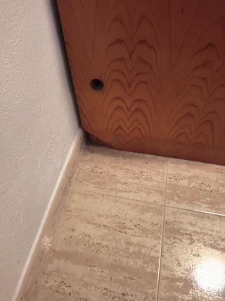 Escritorio de madera pino