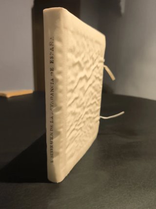 Libro antiguo 1713. España