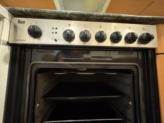 Horno y placa vitrocerámica Teka. Perfecto estado