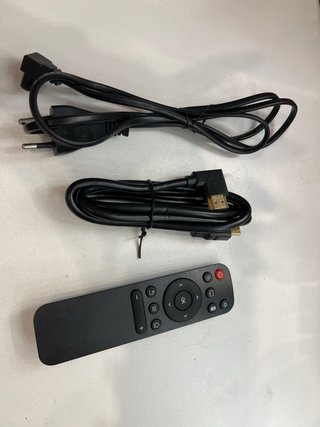 Proyector Negro HY320 LED
