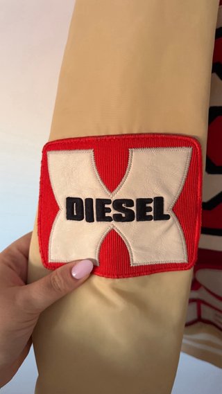 Chaqueta Bomber Diesel Beige con Parches