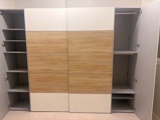 Armario Blanco y Madera