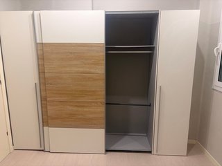 Armario Blanco y Madera