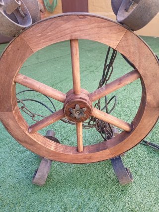 Lámpara Rústica de Techo Rueda Madera