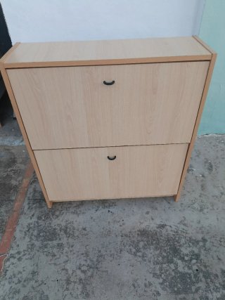 Mesita de noche/cómoda y zapatero madera