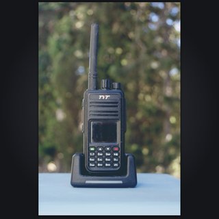 TYT MD-380 DMR UHF 5W + cargador