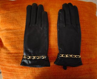 Guantes de piel mujer con cadena dorada