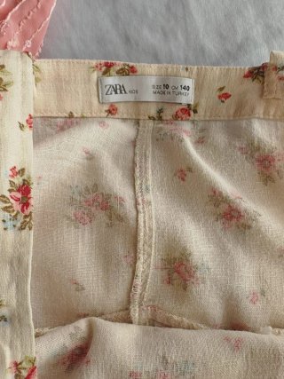 Mono floral niña beige y rosa