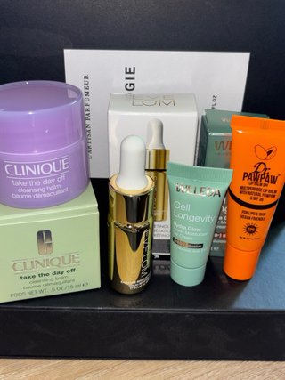 skincare set – eve lom, clinique, weleda & dr pawp