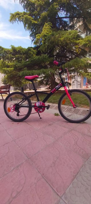 Bicicleta infantil B'Twin MistiGirl de 20 pulgadas