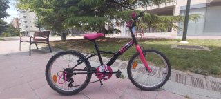 Bicicleta infantil B'Twin MistiGirl de 20 pulgadas
