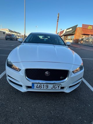 Jaguar XE 2015