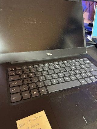 Dell Vostro 5490 i7 16GB RAM Win 11