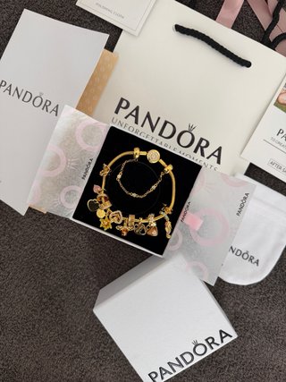 Pulsera Pandora con Charms