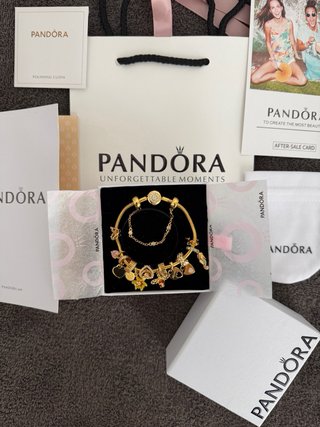 Pulsera Pandora con Charms