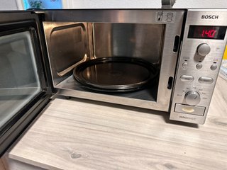 Microondas Bosch Innowave HMT9756EU Grill