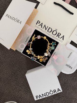Pulsera Pandora con Charms