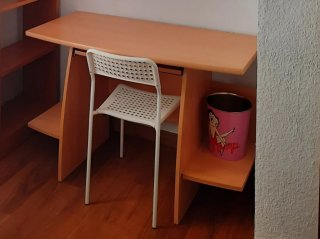 Mesa de escritorio de madera