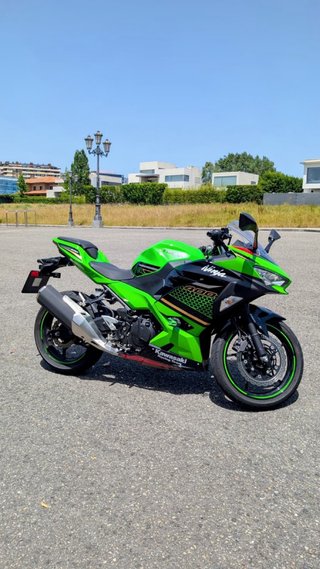 Kawasaki Ninja 400 KRT
