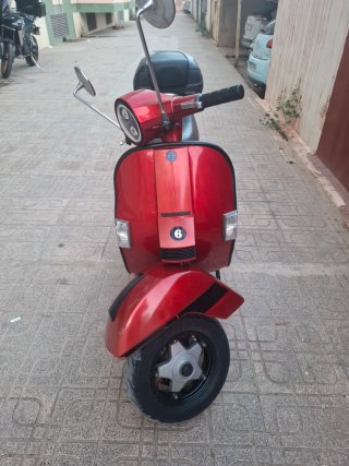 LML Star 200 4T Roja Vespa PX200