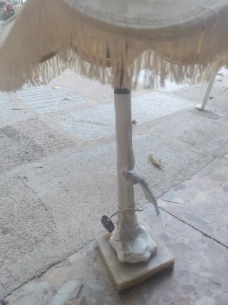 Lámpara de mesa vintage de porcelana