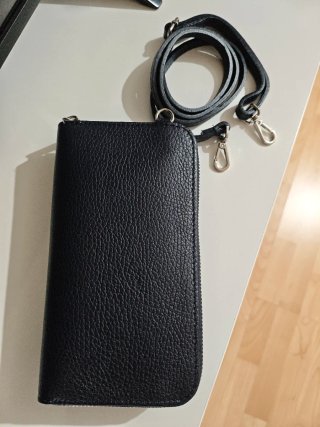 Bolso/monedero negro con correa