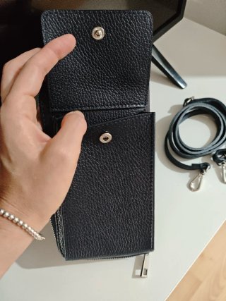 Bolso/monedero negro con correa