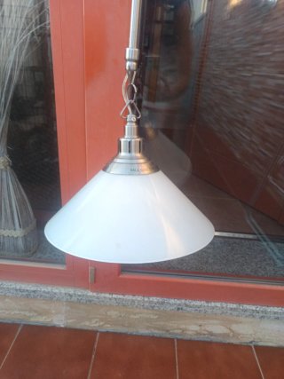 Lámpara colgante Ikea plateada y blanca