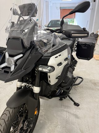 BMW GS 1300 Adventure Moto Gris/Blanca
