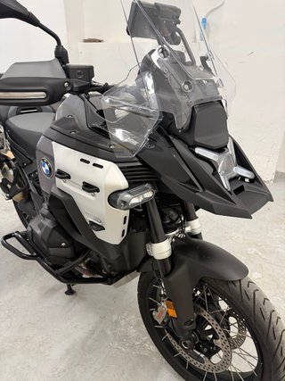 BMW GS 1300 Adventure Moto Gris/Blanca