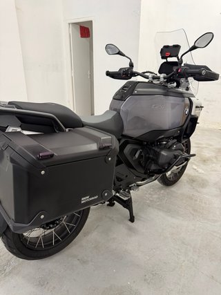 BMW GS 1300 Adventure Moto Gris/Blanca