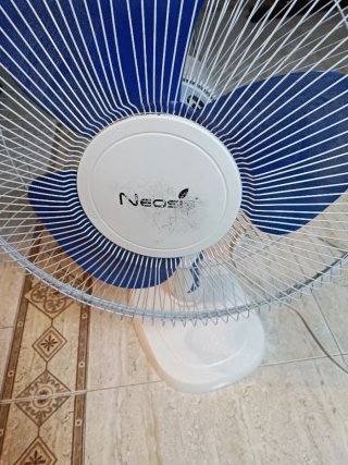 Ventilador Neos Blanco y Azul