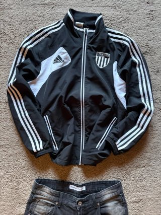 Chaqueta Vintage Adidas Fútbol Negra y Blanca