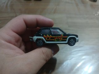 Renault Supercinco Majorette Negro