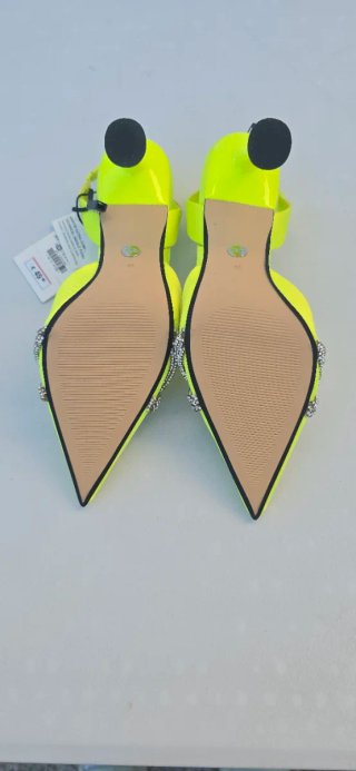 Zapatos de fiesta Zara amarillos talla 36