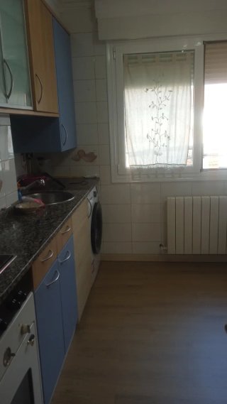 Se alquila piso en Berango