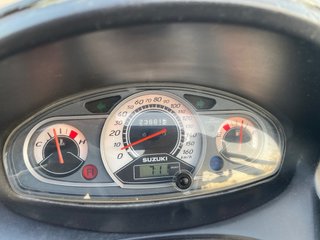 Suzuki Burgman 200 gris