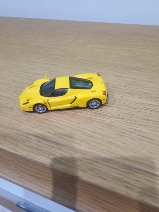 Ferrari Enzo 1/43 Amarillo