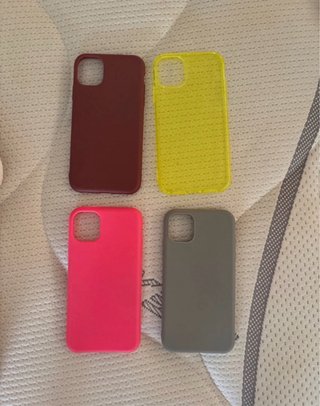 4 Fundas iPhone 11